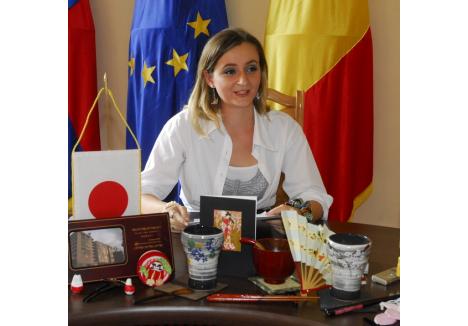 Orădeanca Angela Pugna a iniţiat proiectul prin care 17 japonezi vor petrece o săptămână în Oradea pentru a cunoaşte obiceiurile şi activităţile zilnice ale unei familii de români